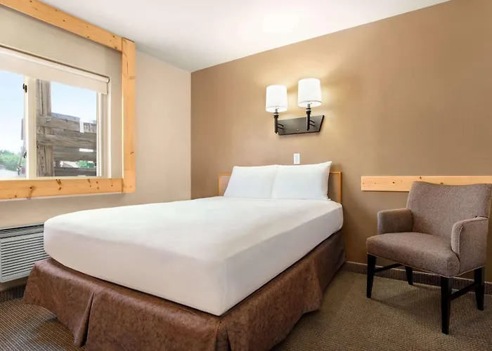 Travelodge By Wyndham Guernsey